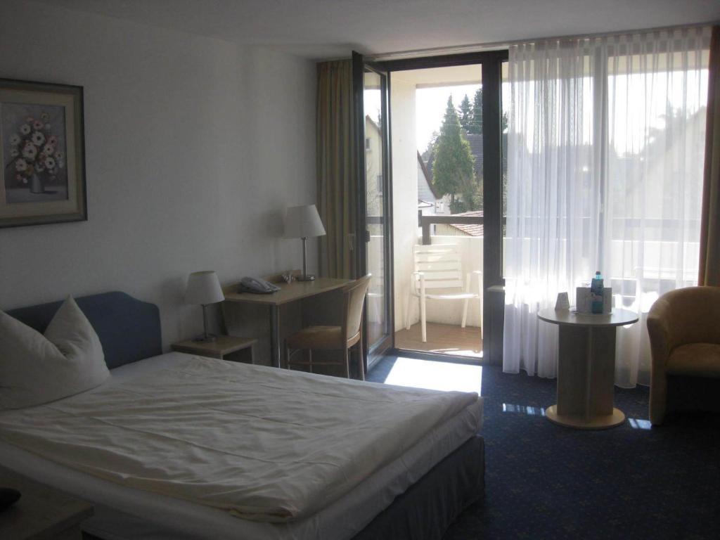 Hak Hotel Am Klostersee Sindelfingen Ruang foto