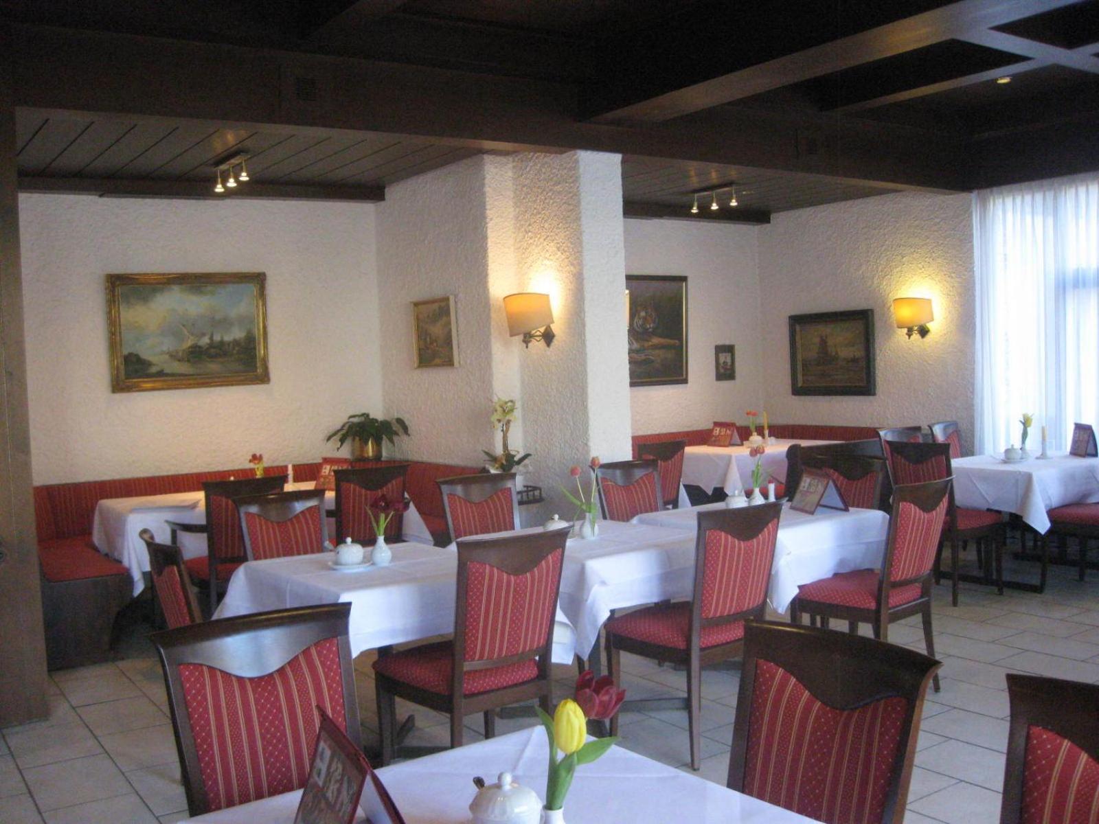 Hak Hotel Am Klostersee Sindelfingen Bagian luar foto